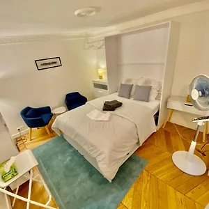 Appartement Montmartre, Studio Tres Bien Localisé, Paris