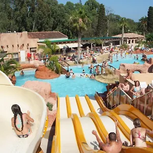 camping-les-palmiers-hyeres.fr-provencehotel.com/