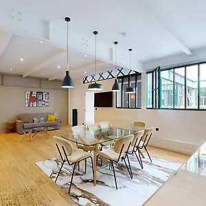 Appartement 178 Cesar - Superb In, Paris
