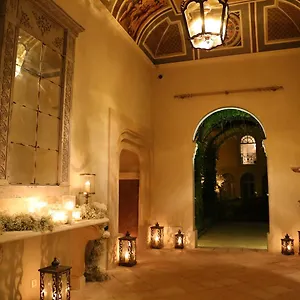 https://villa-carmella.fr-provencehotel.com