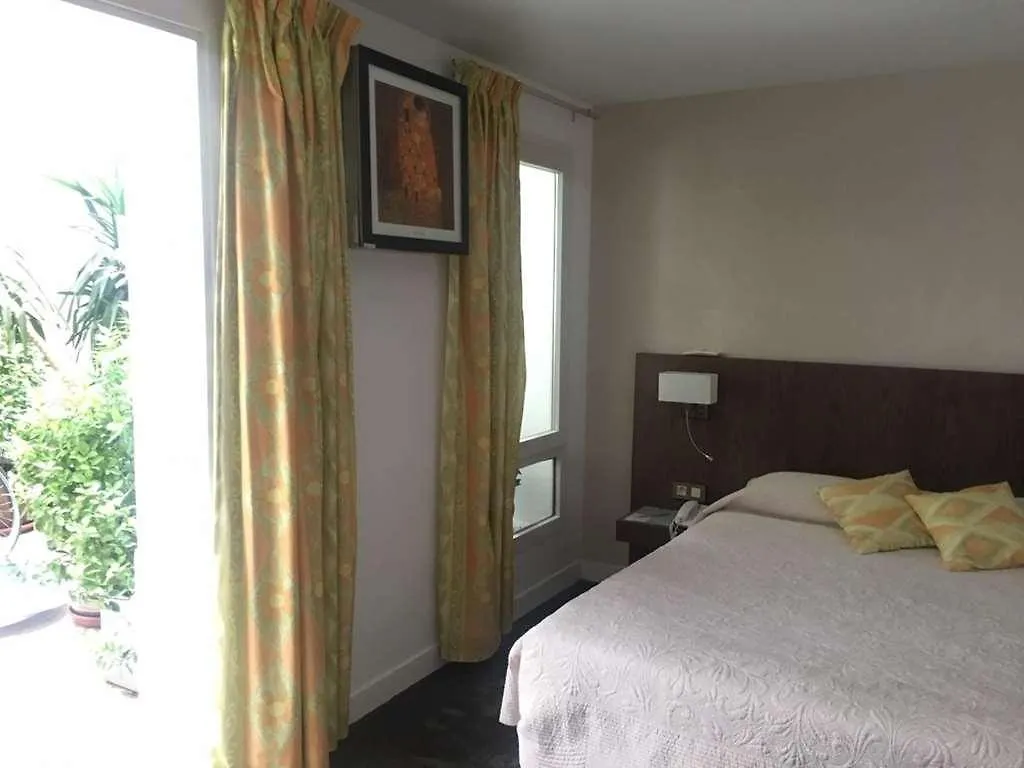 Hôtel Alison Paris Hotel